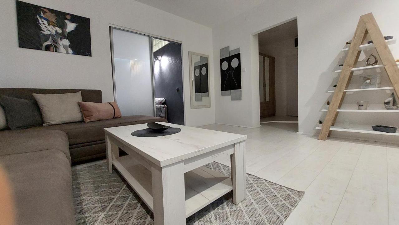 Apartman 23 Belgrado Esterno foto